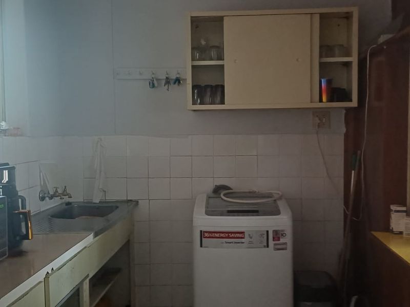 2 Bedroom flat for sale - Photo 3