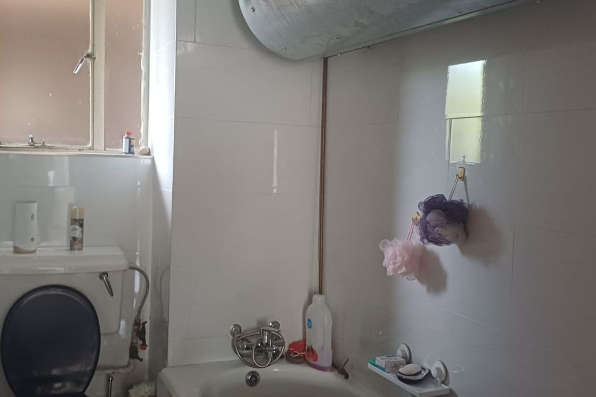 2 Bedroom flat for sale - Photo 5