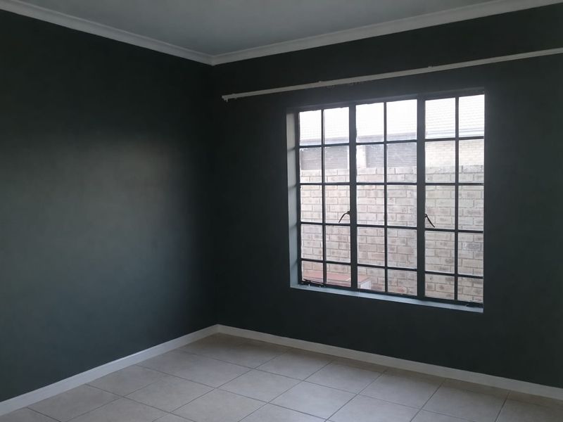 Town House - Photo 6
