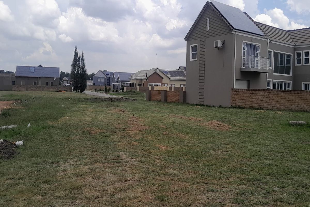 Build Your Dream Home in Riverspray Lifestyle Estate - Photo 2