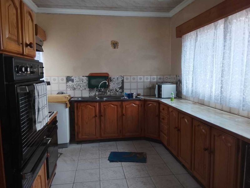 Spacious family home in Bedworthpark - Photo 10