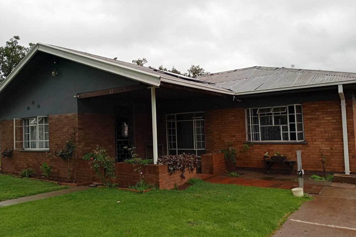 4 Bedroom - Photo 2