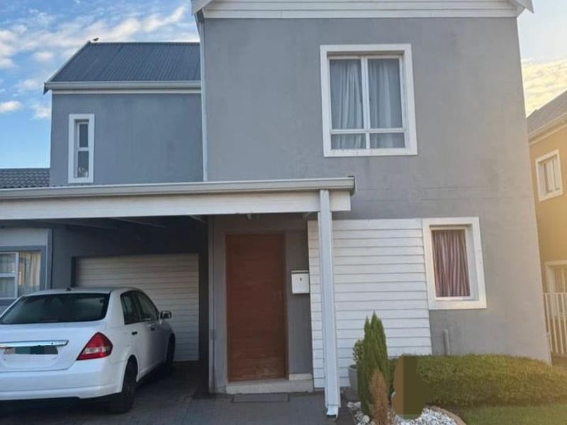 Elegant 3-Bedroom Townhouse in Exclusive Riverspray Lifestyle Estate - Photo 7
