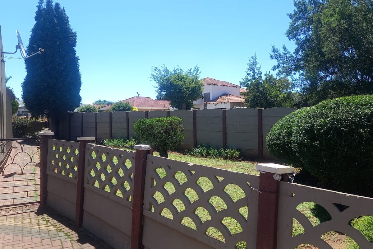 ✨ Spacious 3-Bedroom Family Home with Modern Comfort & Style - Photo 5