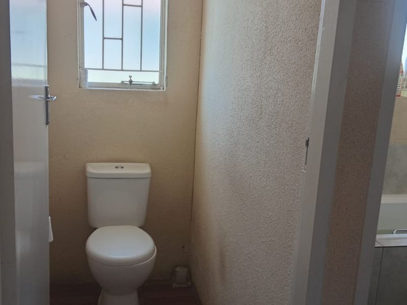 🏡 Property for Sale – Comfortable & Practical Living! - Photo 7