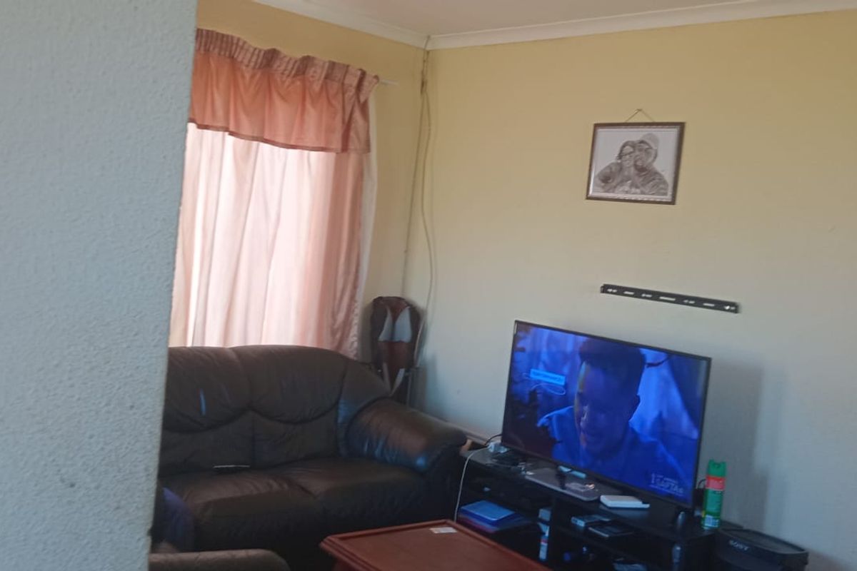 🏡 Property for Sale – Comfortable & Practical Living! - Photo 4