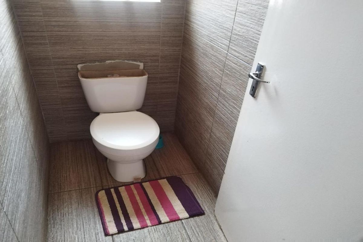 Space & Comfort Property - Photo 2