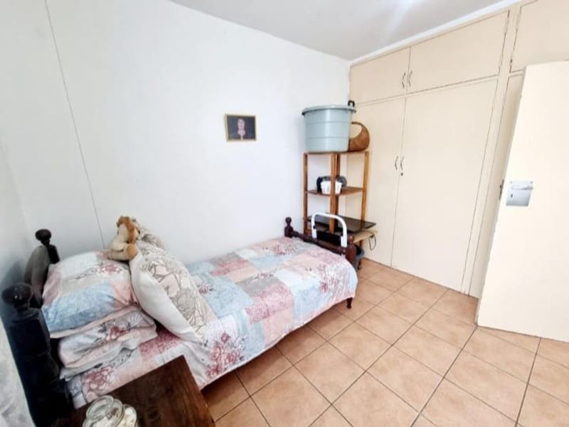 Spacious 2-Bedroom Apartment Next to Vaal Mall - Photo 9