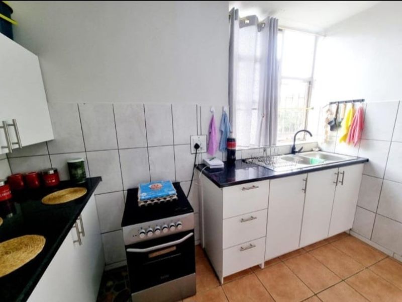 Spacious 2-Bedroom Apartment Next to Vaal Mall - Photo 6