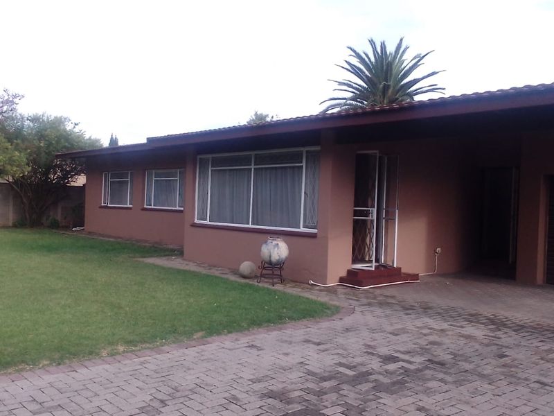 🏡 Property for Sale – Comfortable Family Home! - Photo 1