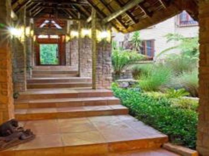 Ultra-Luxurious Vaal Riverfront Estate – A Rare Masterpiece in Vanderbijlpark - Photo 9