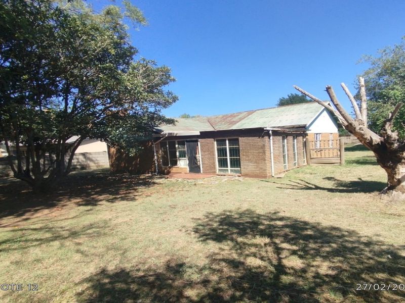 DISTRESSED 3 BEDROOM HOME – MASSIVE POTENTIAL INVESTMENT OPPORTUNITY - Photo 1