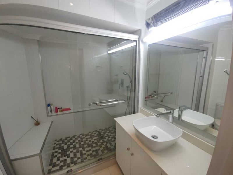 Riverfront Living at Its Best – Fully Furnished 3-Bedroom Gem in Secure Riviera Villa - Photo 9