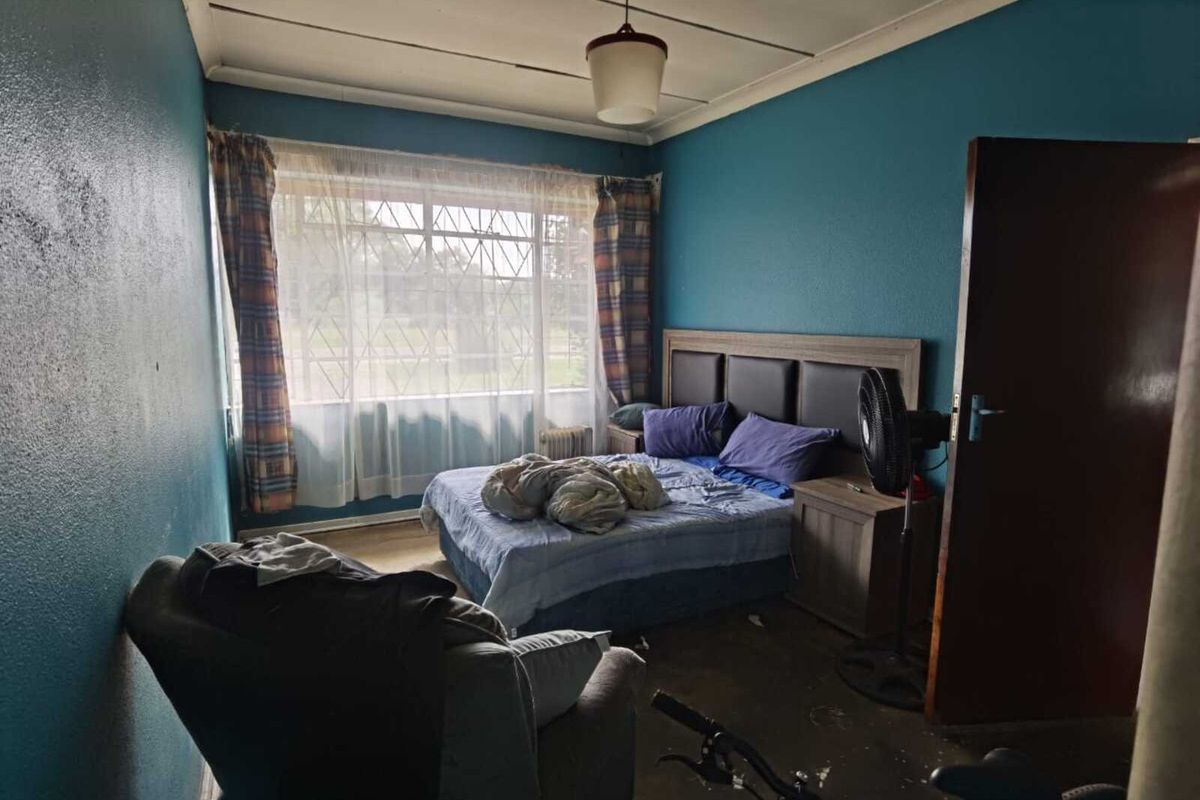 Spacious Family Smallholding with Entertainment Charm in Unitaspark - Photo 3