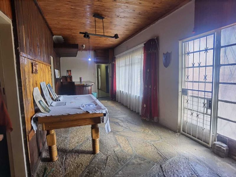 Spacious Family Smallholding with Entertainment Charm in Unitaspark - Photo 5