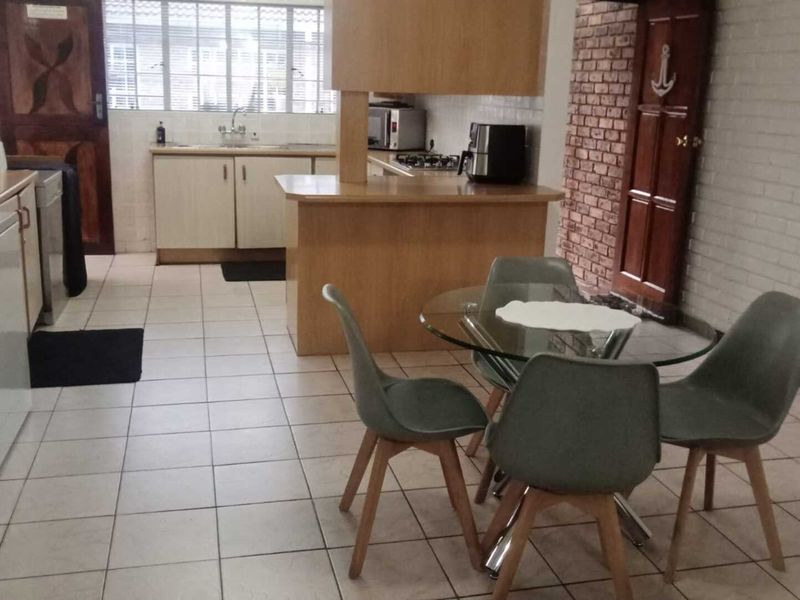 Modern 2-Bedroom Townhouse with Ensuite, Security Features & Covered Patio in Arcon Park - Photo 9