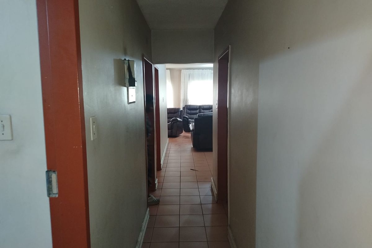2 bedroom - Photo 2
