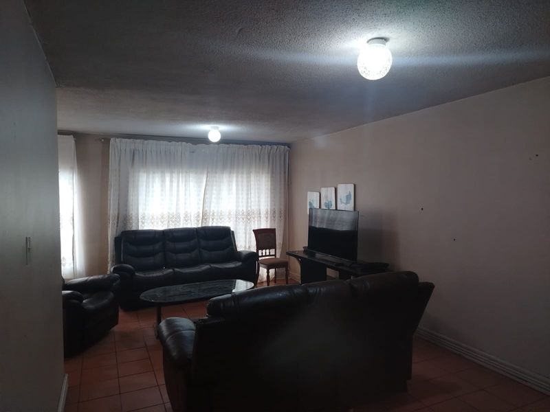 2 bedroom - Photo 1