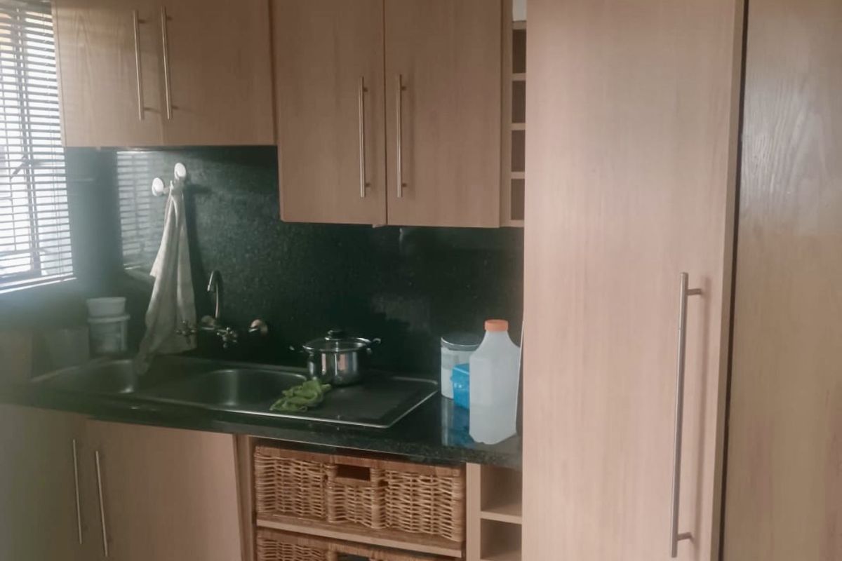 House with rental opportunity - Photo 3