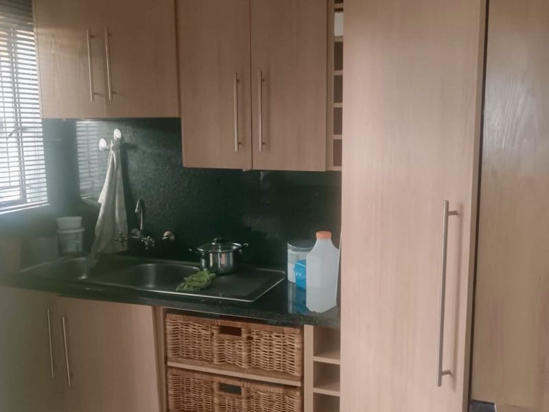 House with rental opportunity - Photo 3