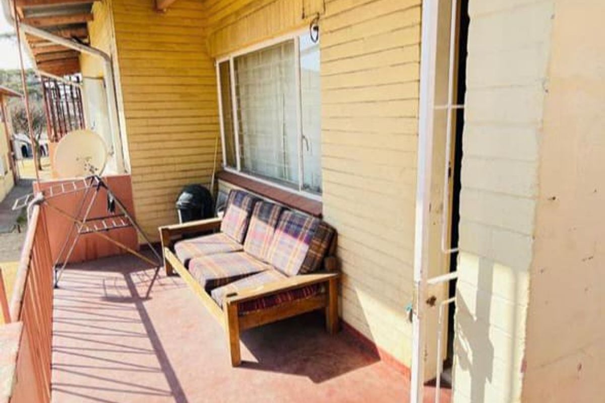 2 Bedroom flat for sale - Photo 2