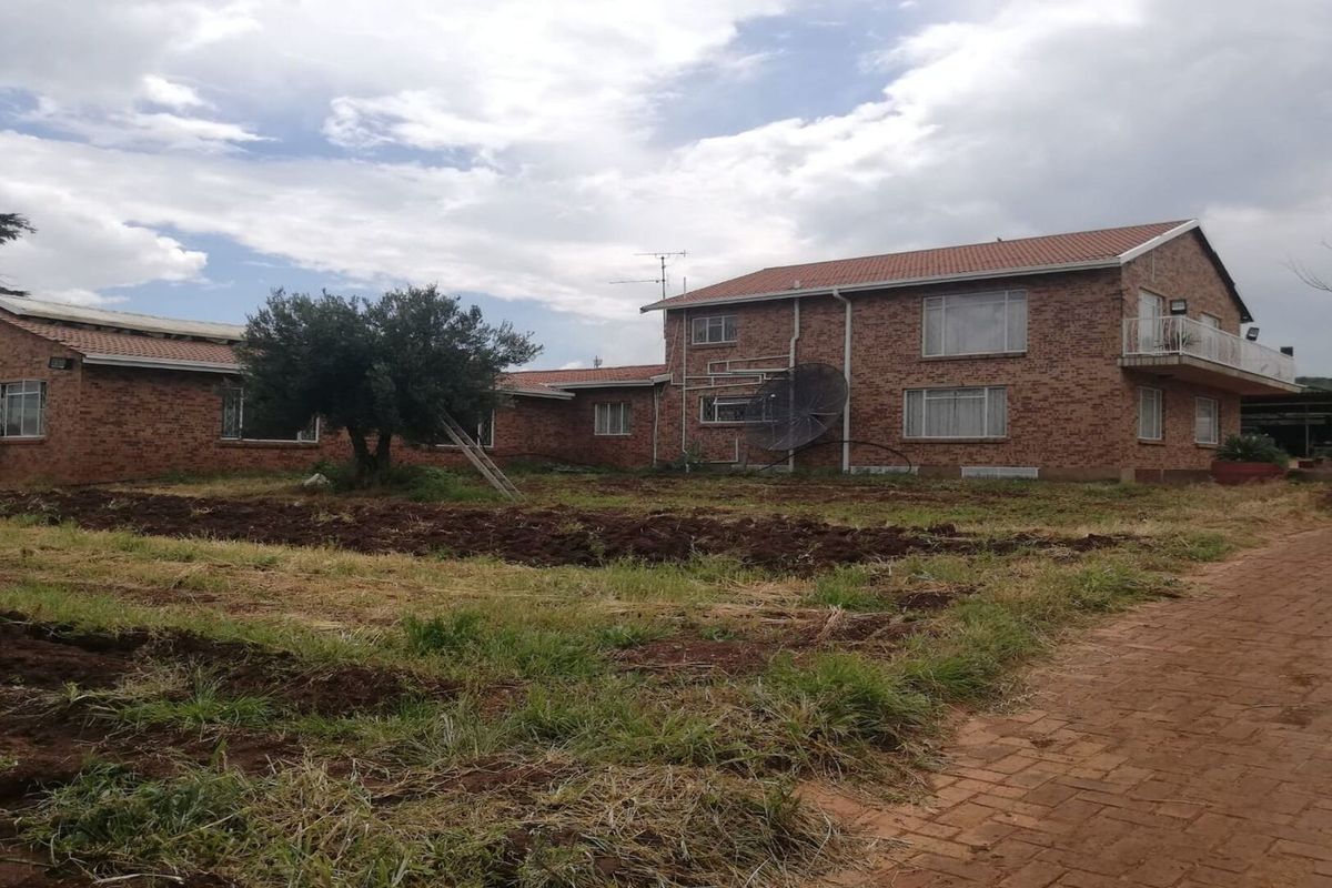 Spacious Farm for Sale – Endless Potential - Photo 3