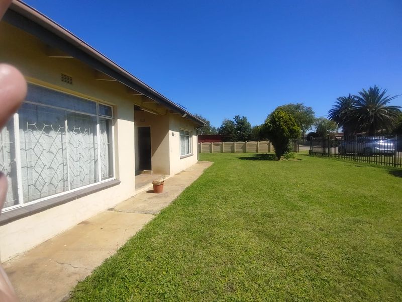 Spacious 3-Bedroom Rental in Sonlandpark, Vereeniging - Photo 2