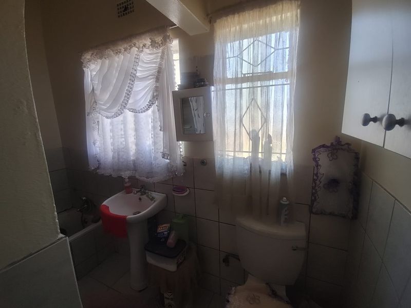 Spacious 3-Bedroom Rental in Sonlandpark, Vereeniging - Photo 8