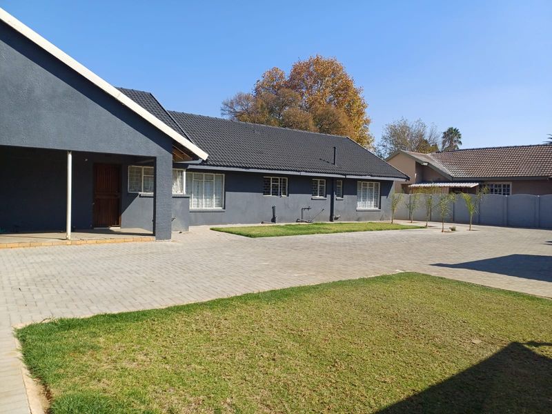 Spacious 3-Bedroom Home to Rent in Arcon Park, Vereeniging - Photo 1