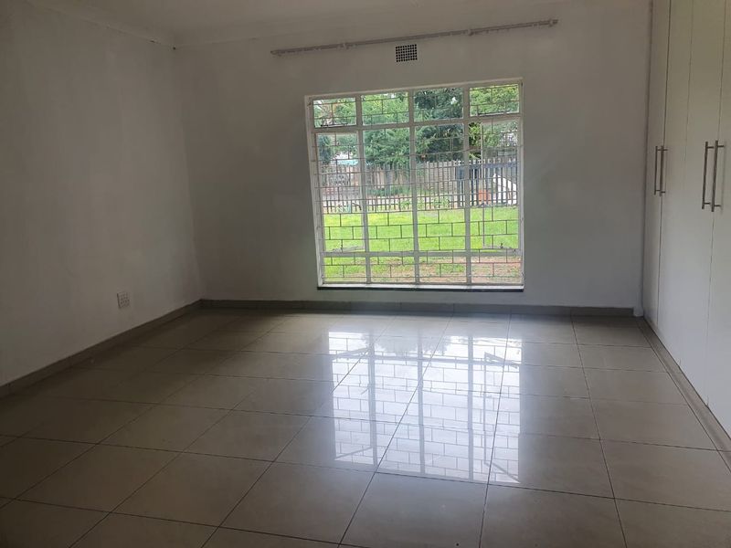 Spacious 3-Bedroom Home to Rent in Arcon Park, Vereeniging - Photo 7