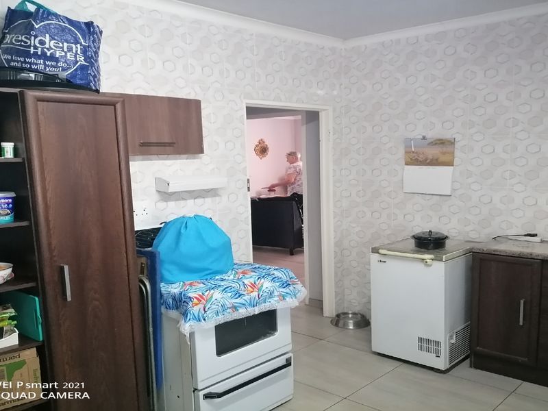 Charming 2-bedroom house with a neat garden, perfect for families or professionals! 🌟 - Photo 10