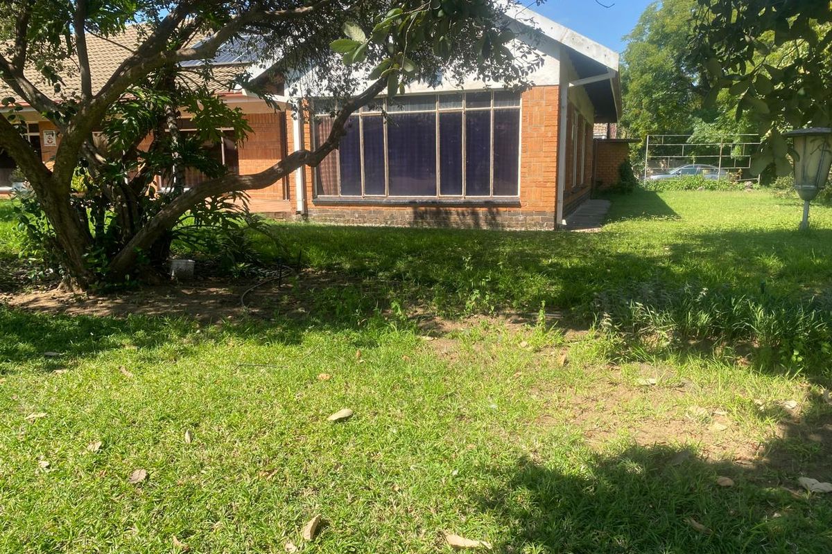 Spacious family home for sale - Photo 3