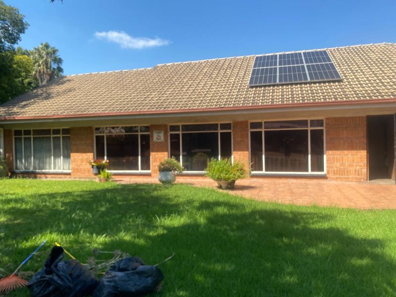 Spacious family home for sale - Photo 1