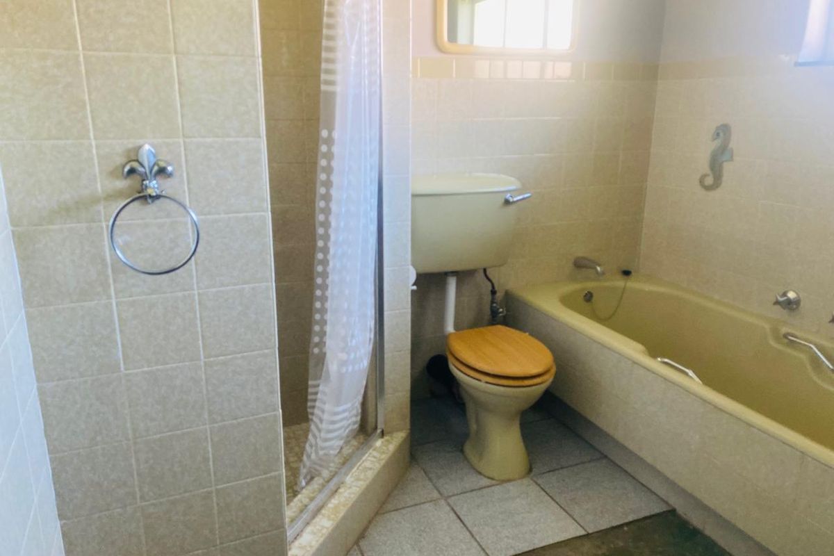Spacious family home for sale - Photo 2