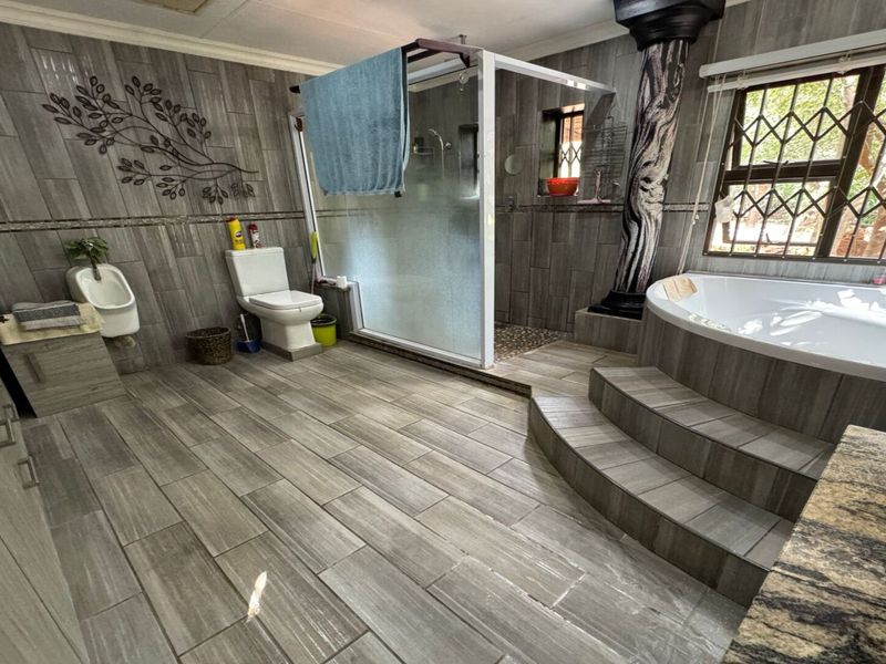 Spacious Farm for Sale – Endless Potential - Photo 6