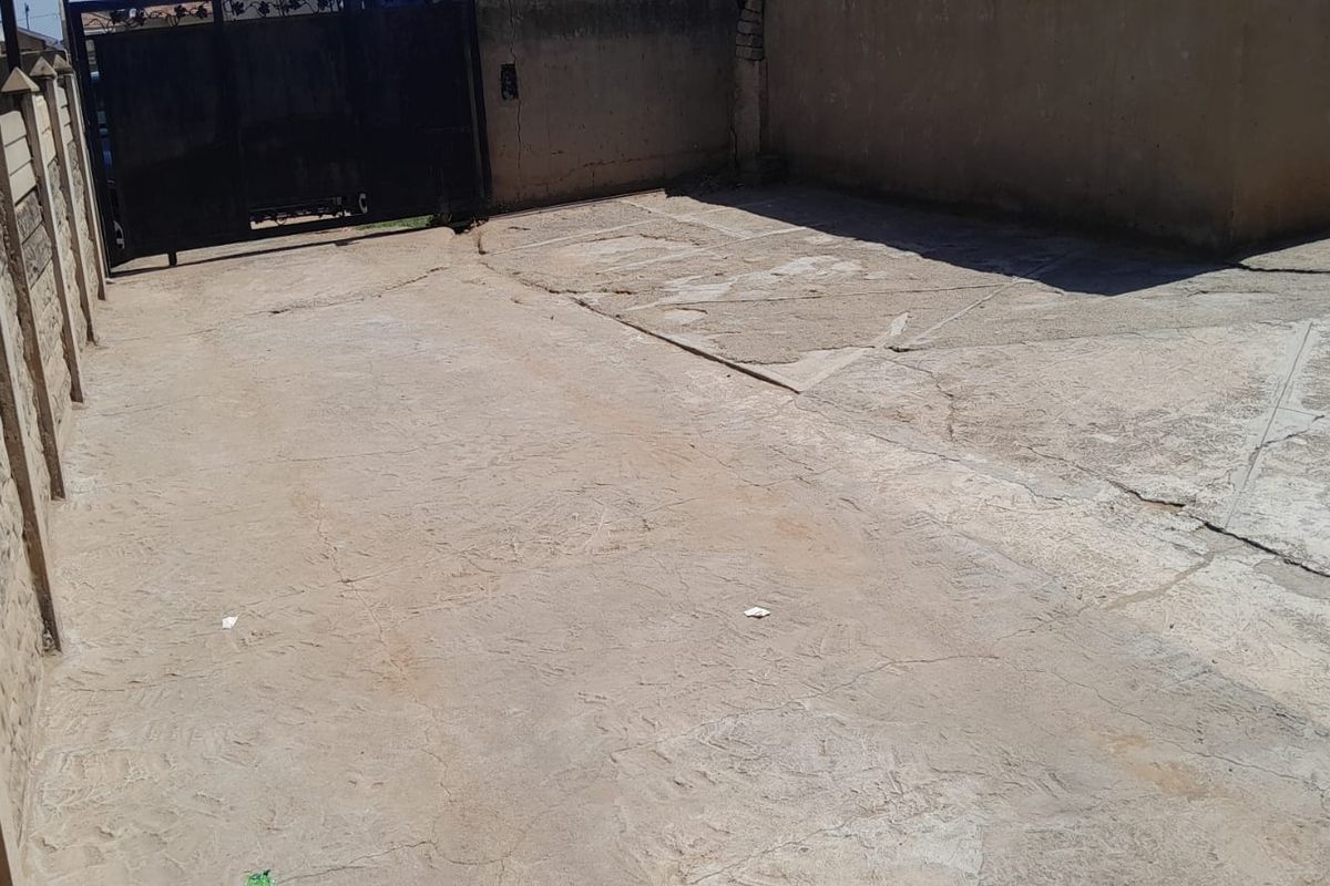 Charming 3-Bedroom Family Home in Sebokeng Zone 6 - Photo 4