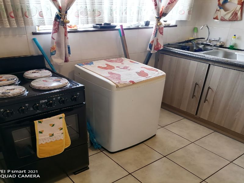 Spacious 2 bedroom flat for Sale - Photo 7