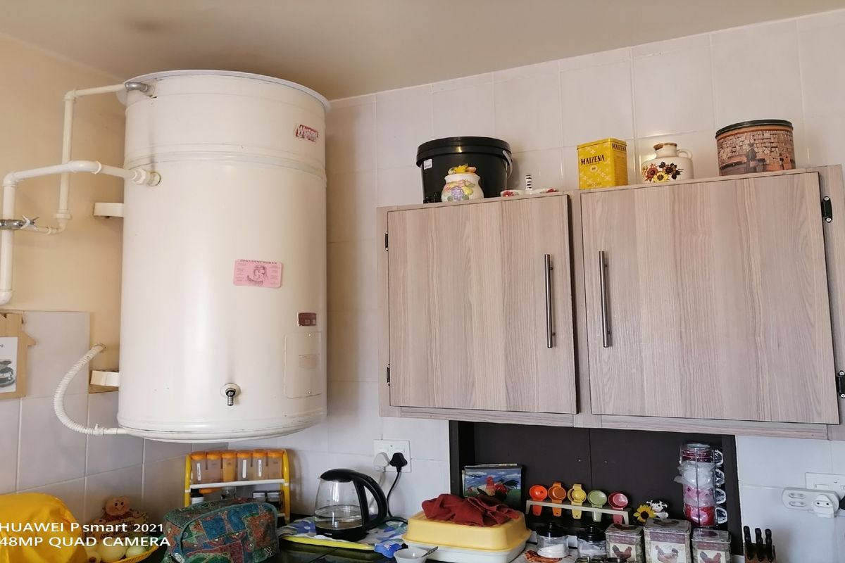 Spacious 2 bedroom flat for Sale - Photo 5