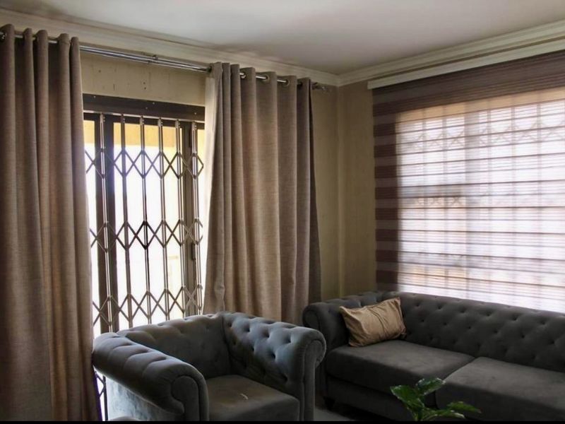 Modern 4-Bedroom Double-Storey Home in a Thriving Up-and-Coming Area - Photo 8
