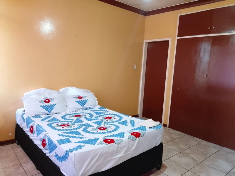 ✨ Stylish Semi-Renovated 2-Bedroom Flat on the 3rd Floor – Vereeniging CBD Living! - Photo 9