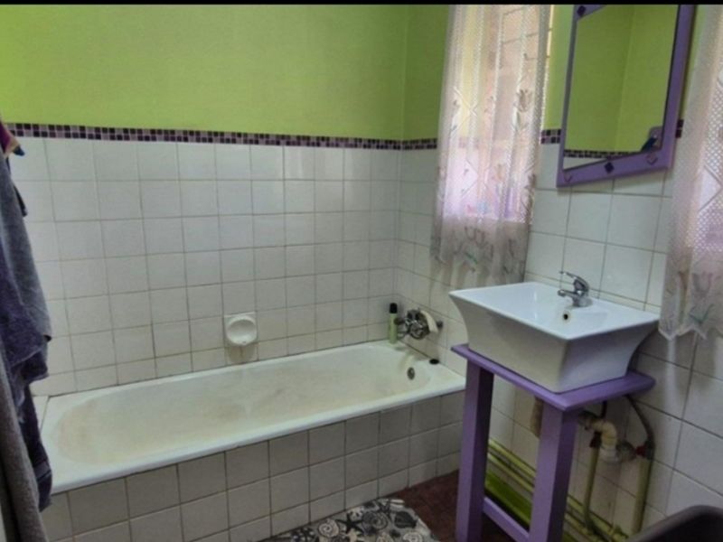 3 Bedroom Family Home For Sale - Photo 6