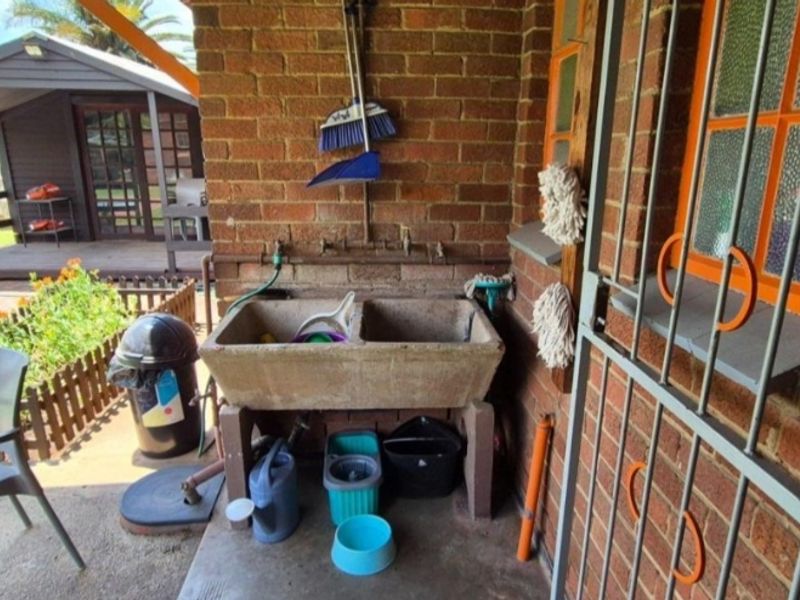 3 Bedroom Family Home For Sale - Photo 4