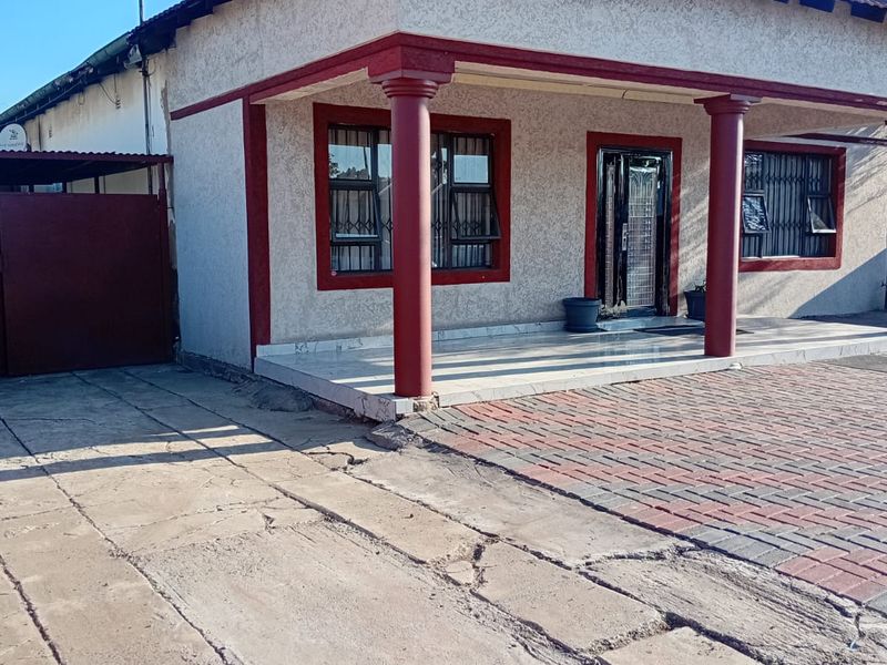 High-Return Investment Opportunity in Vereeniging Central - Photo 1