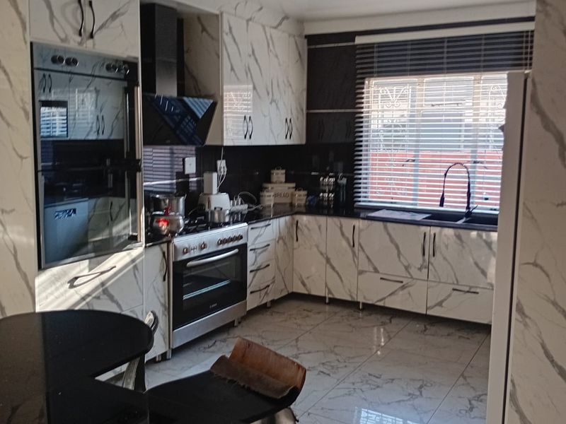 High-Return Investment Opportunity in Vereeniging Central - Photo 7