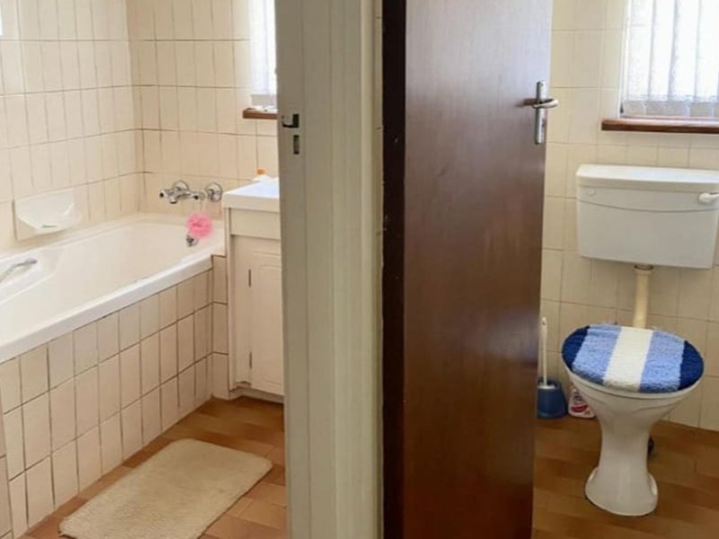 3 Bedroom House in Sasolburg - Photo 8