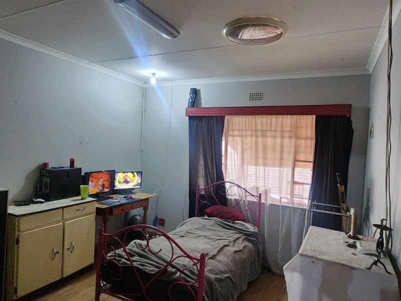 Spacious family home for sale - Photo 2