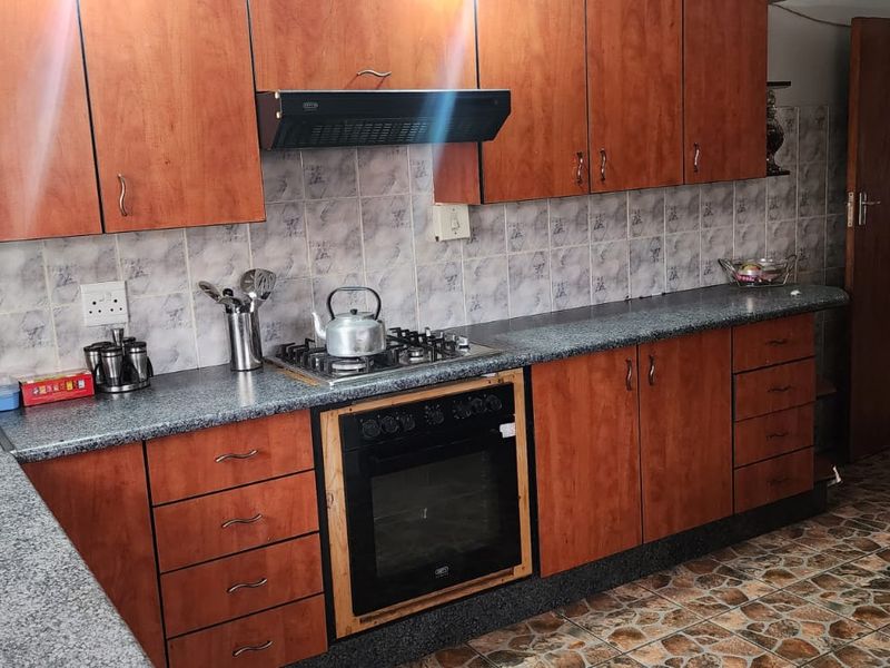 Spacious family home for sale - Photo 10