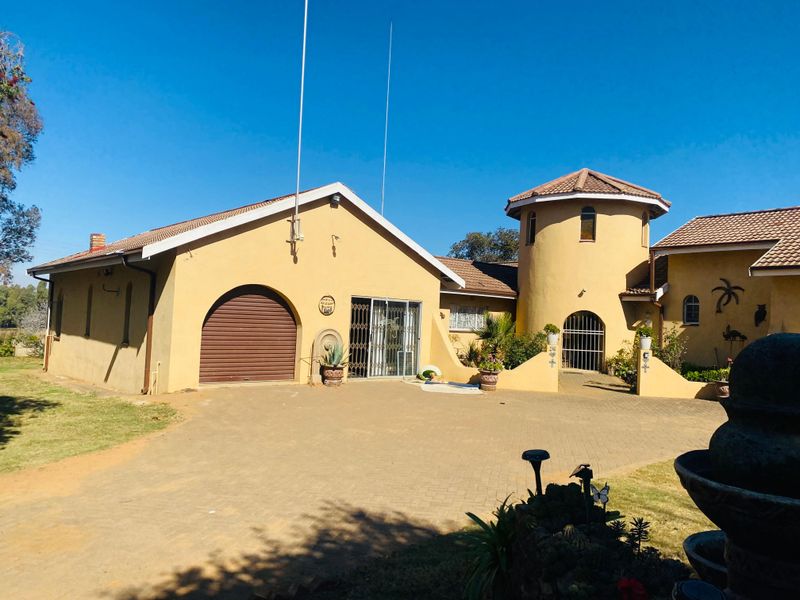 Spacious family home for sale - Photo 1