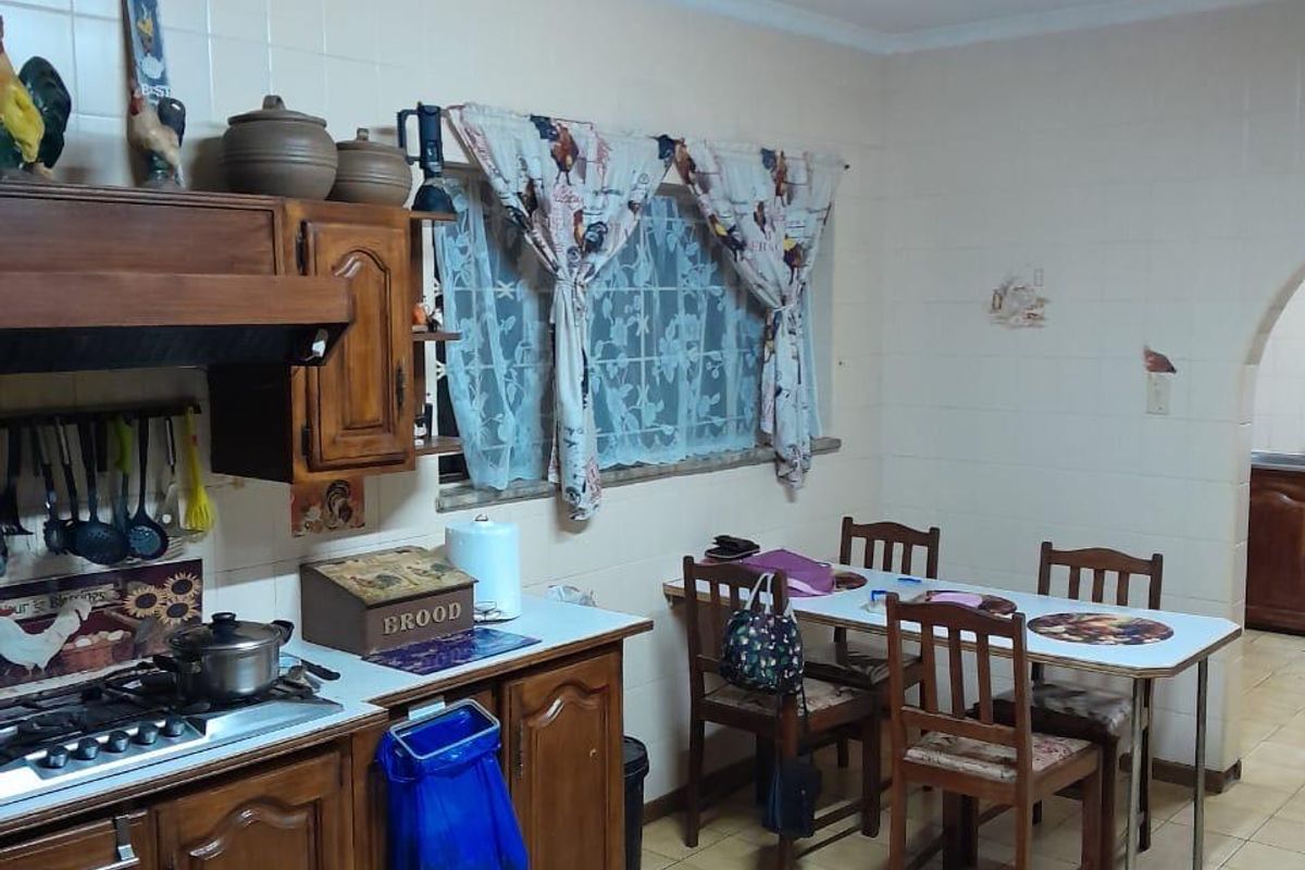 Spacious family home for sale - Photo 5