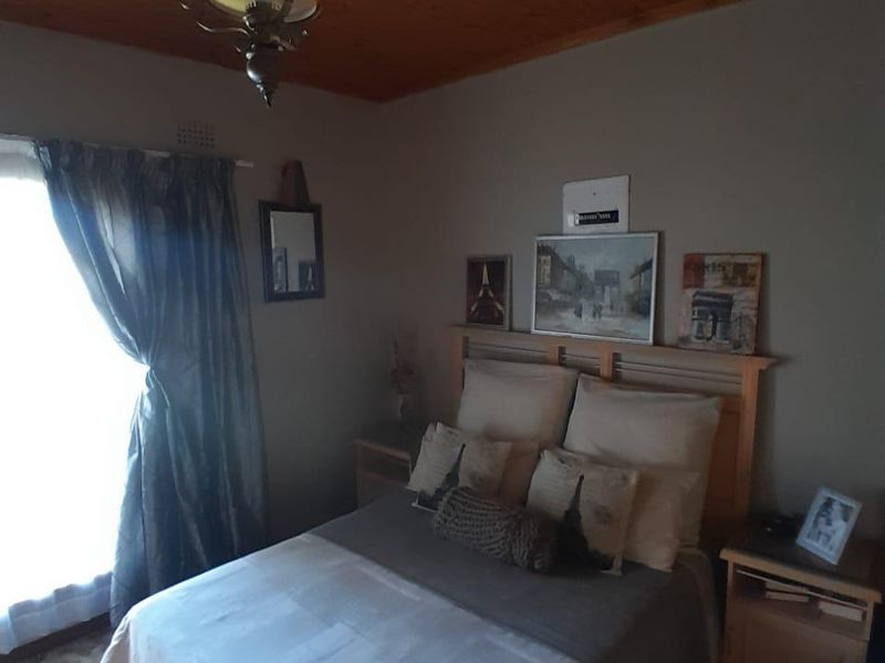 Spacious family home for sale - Photo 9